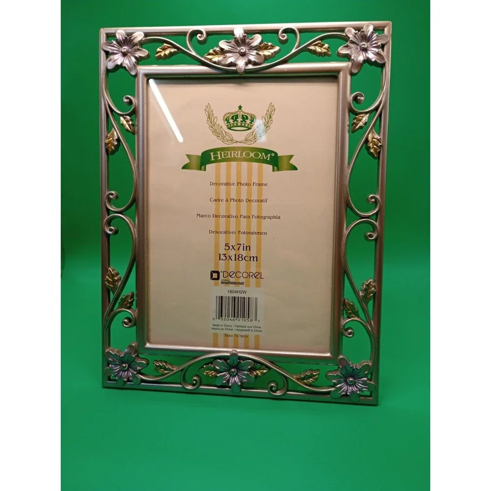 Heirloom Ornate Metal Picture Frame Decorative Leaves & Flowers Holds 5x7 Photo